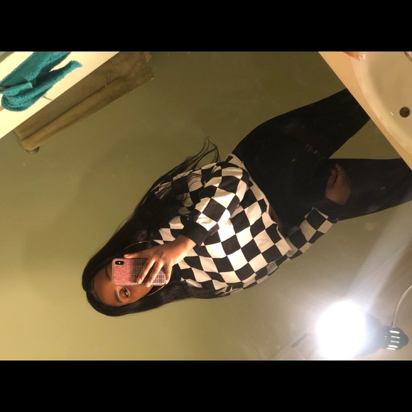 Hey! I’m Esther!💋 - Picture 2 of 4